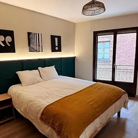 Catedral - Vistas A La Catedral & Parking شقة