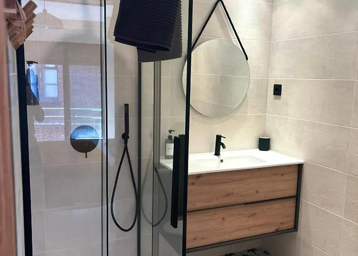 Catedral - Vistas A La Catedral & Parking León